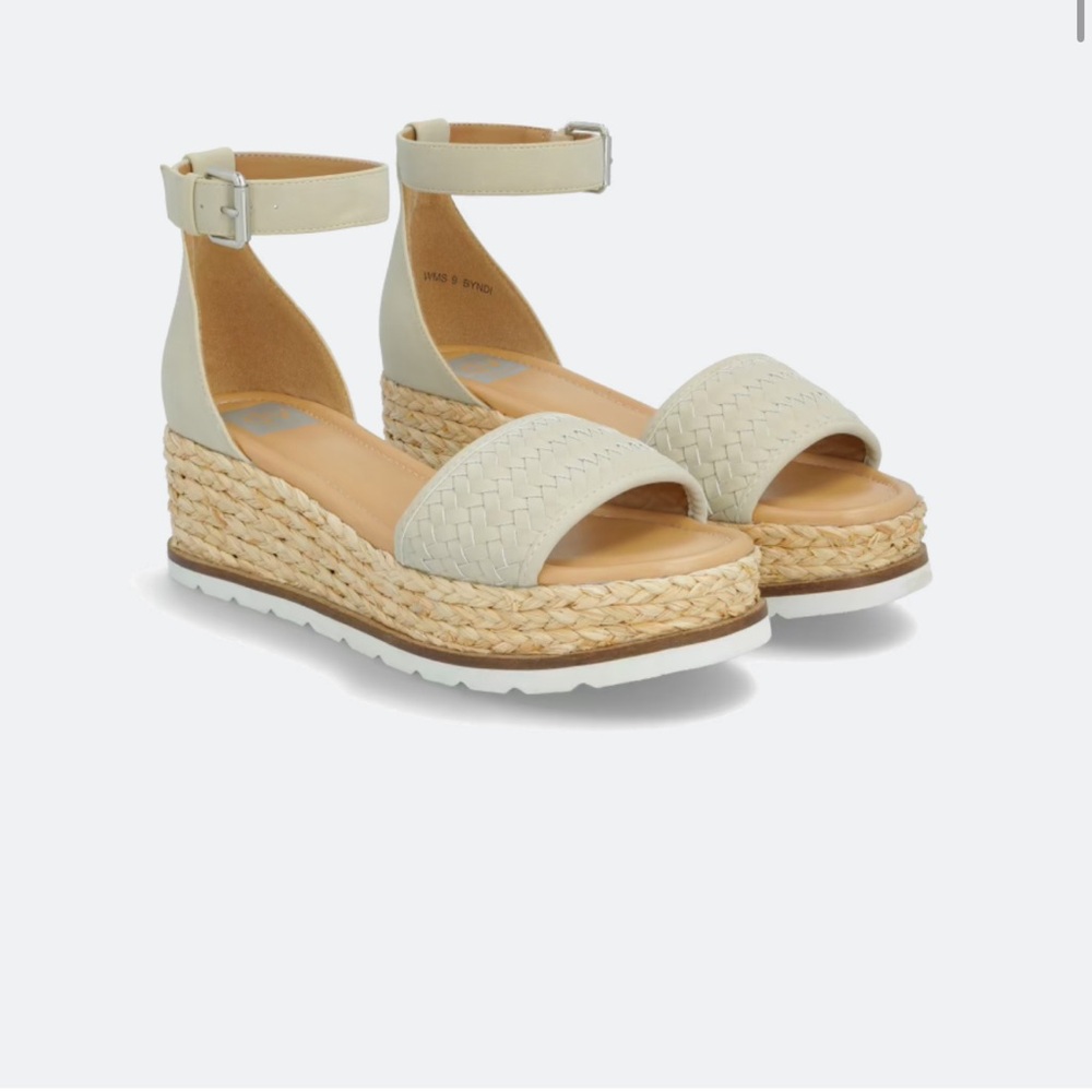 DV by Dolce Vita Cream Espadrille Wedges